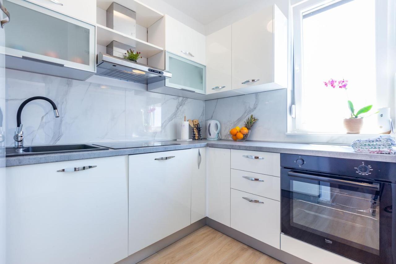 Apolon 2Bdr Apartment With Balcony Zadar Buitenkant foto