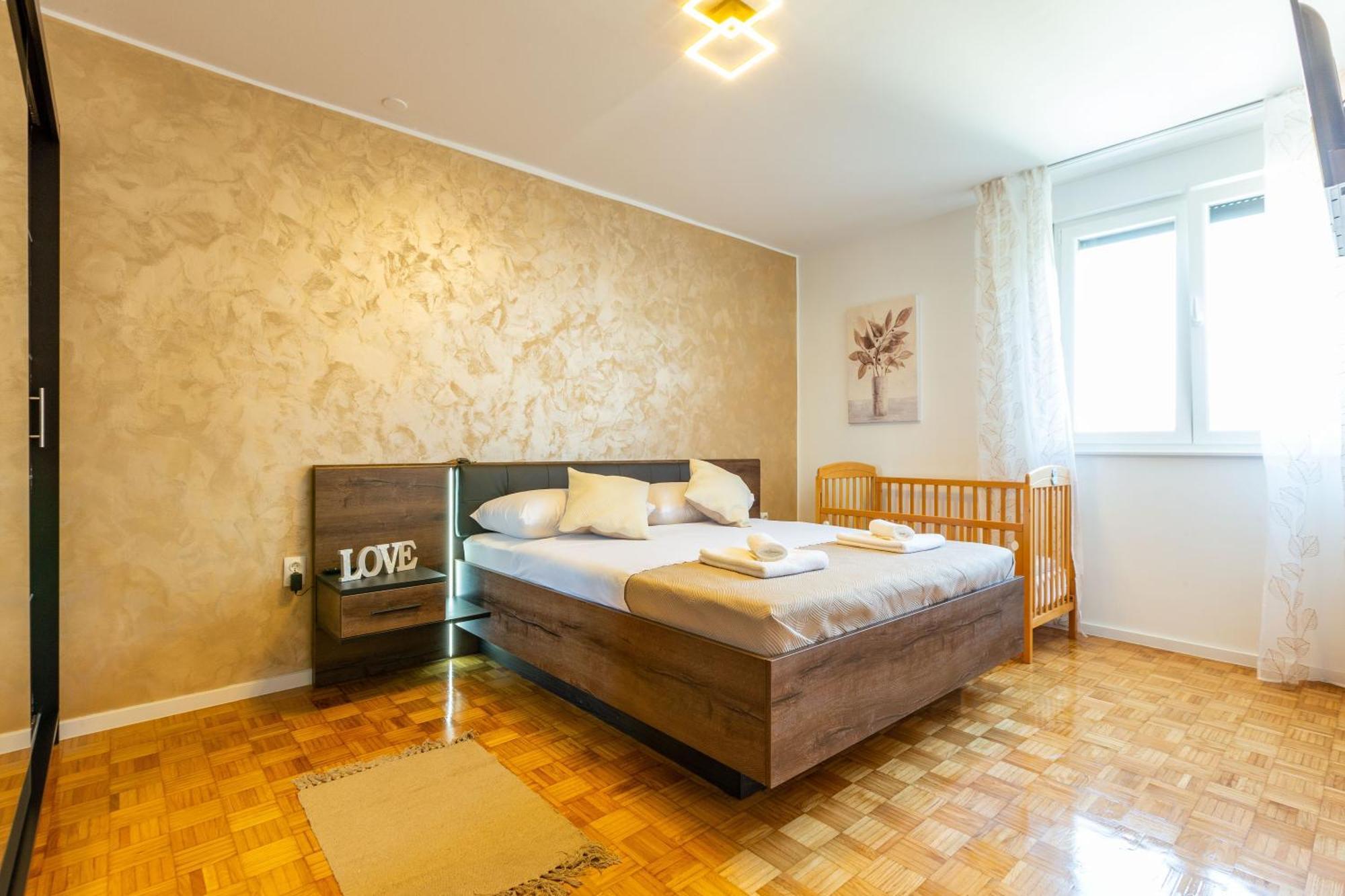 Apolon 2Bdr Apartment With Balcony Zadar Buitenkant foto