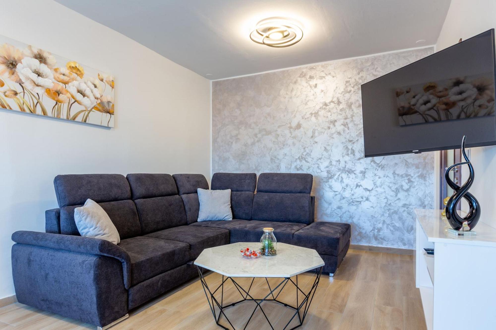 Apolon 2Bdr Apartment With Balcony Zadar Buitenkant foto